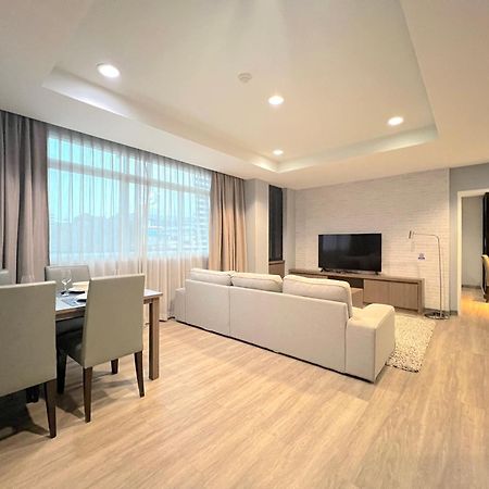 Kokotel Bangkok Dheva Thonglor Buitenkant foto