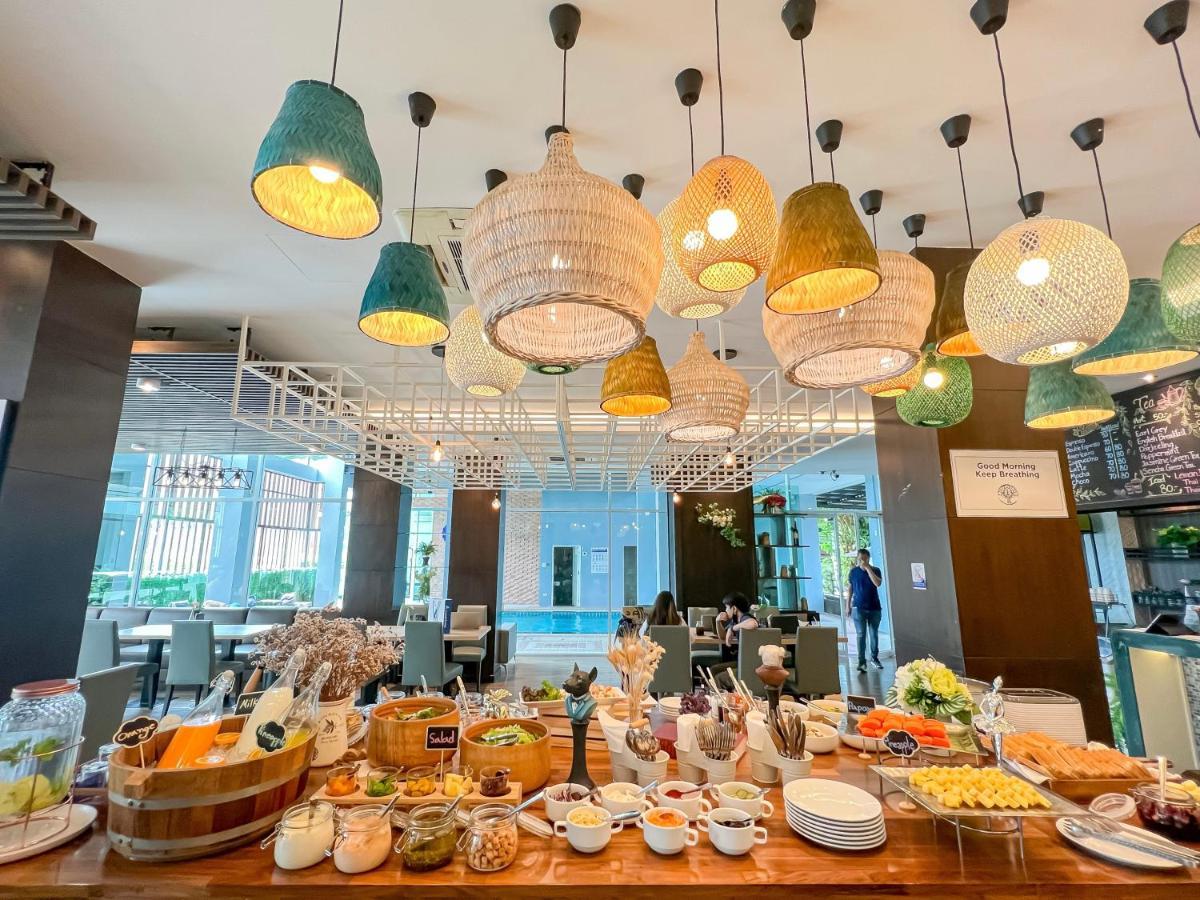 Kokotel Bangkok Dheva Thonglor Buitenkant foto