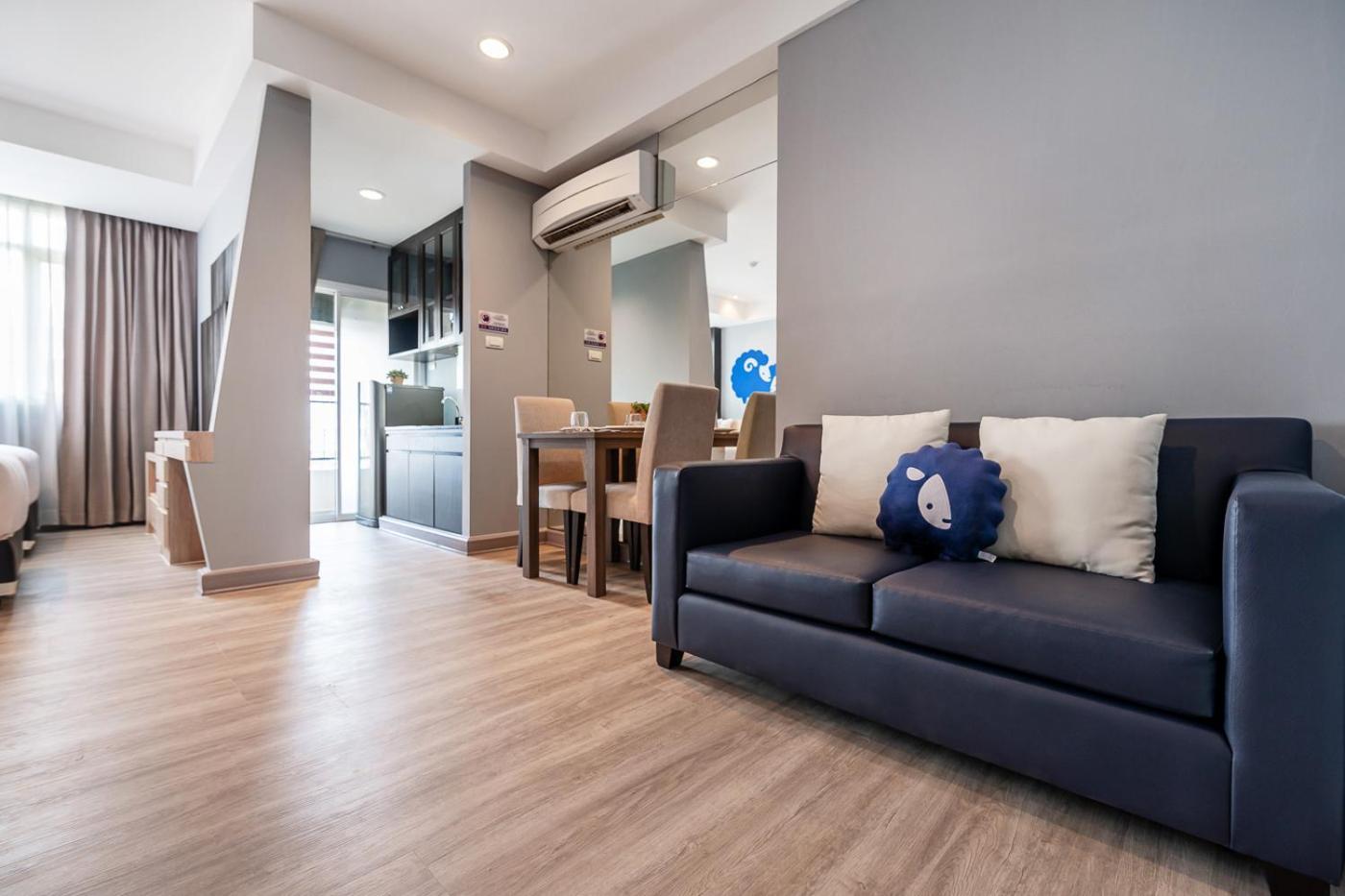 Kokotel Bangkok Dheva Thonglor Kamer foto