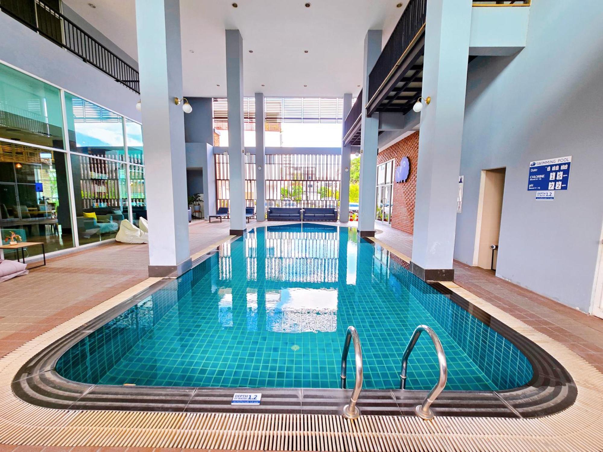 Kokotel Bangkok Dheva Thonglor Buitenkant foto
